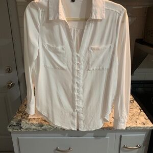 VELVET HEART WOMENS WHITE LONG SLEEVE COVERED BUTTON UP BLOUSE SIZE SMALL EUC
